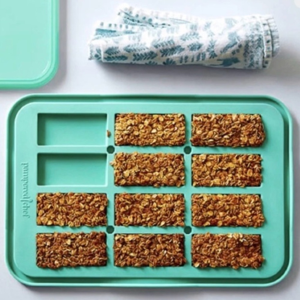 Pampered Chef Green Bakeware Set